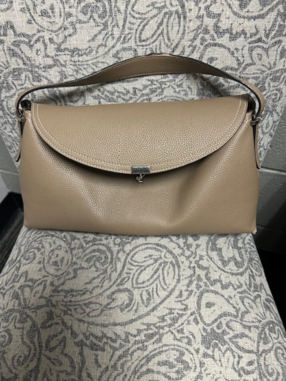 NGGU faux leather purse